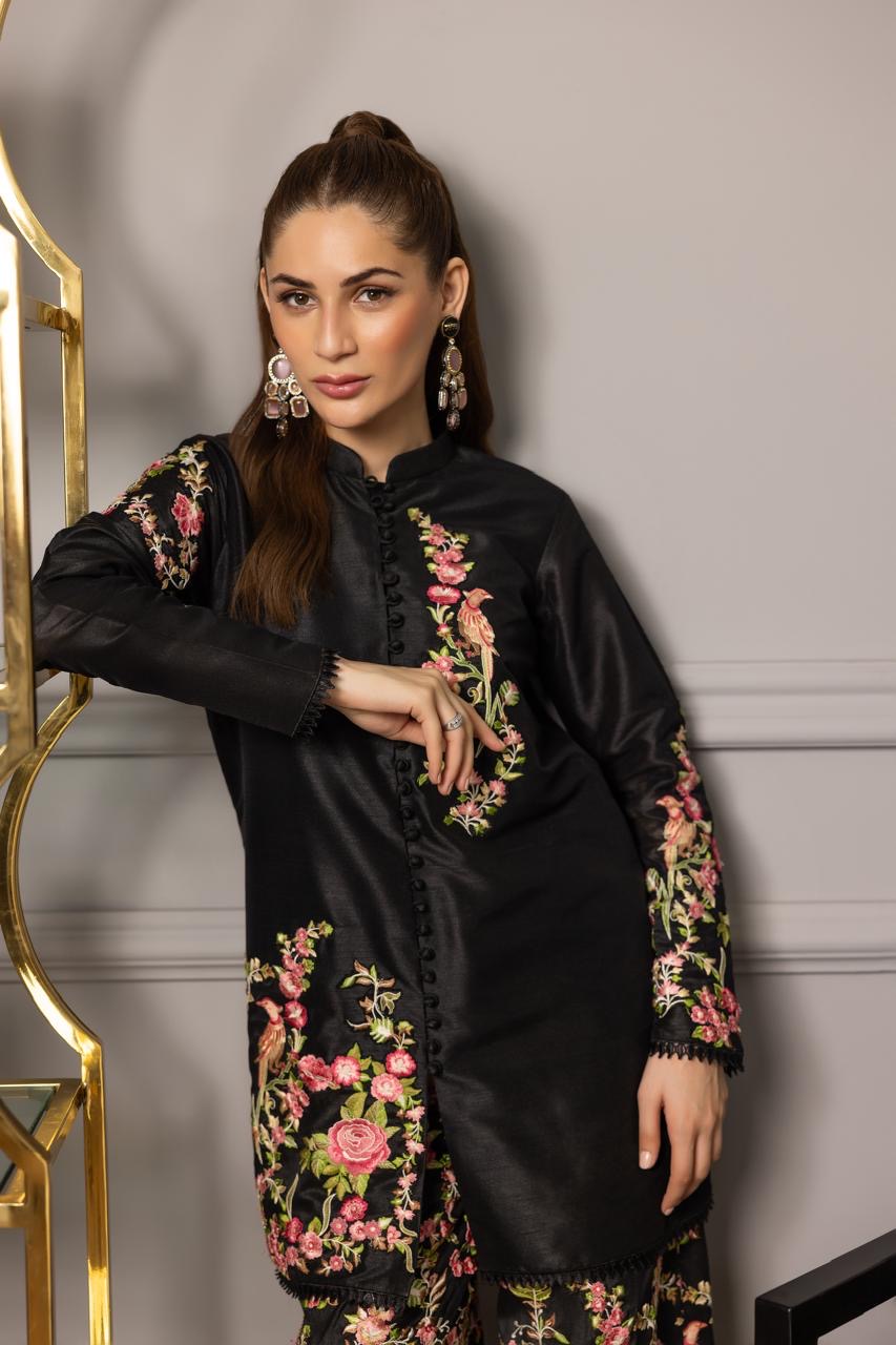 An embroidered jacket with pants- 9001
