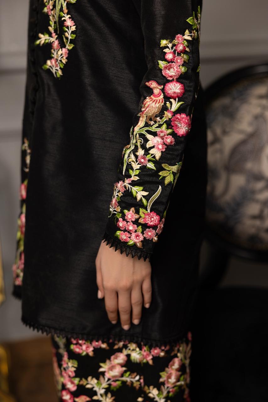 An embroidered jacket with pants- 9001
