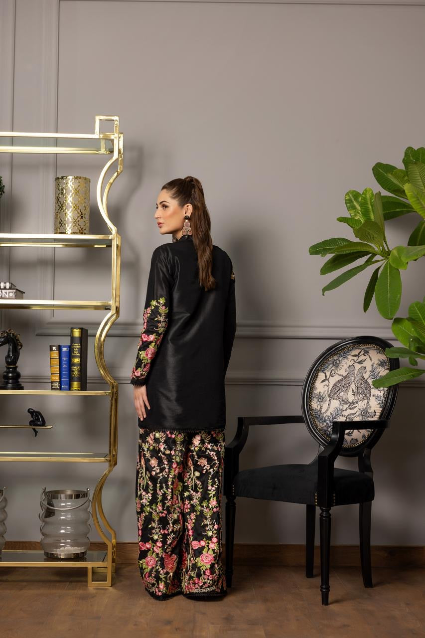 An embroidered jacket with pants- 9001