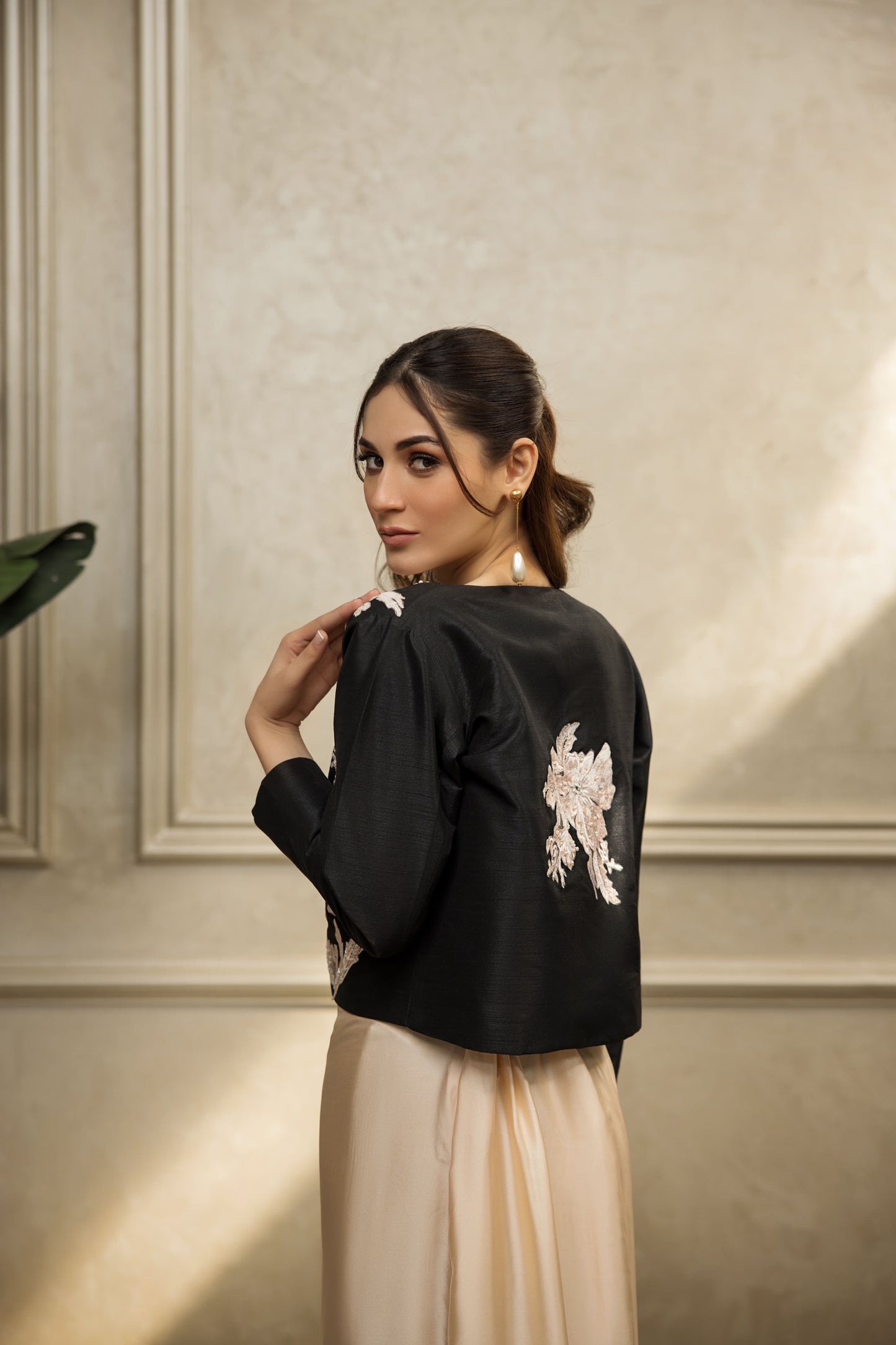 Embroidered jacket and skirt (RZ-016)