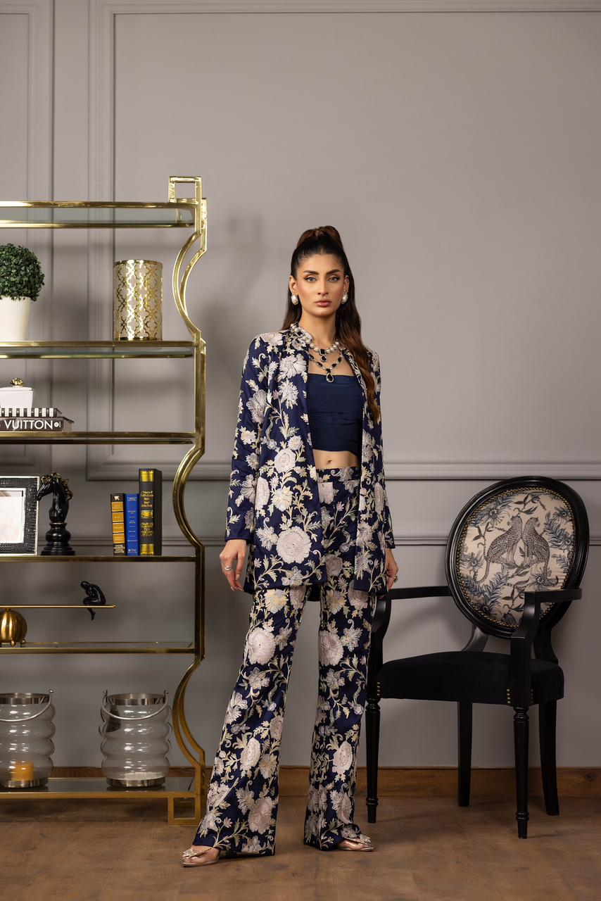Embroidered jacket and pallazos (9035)