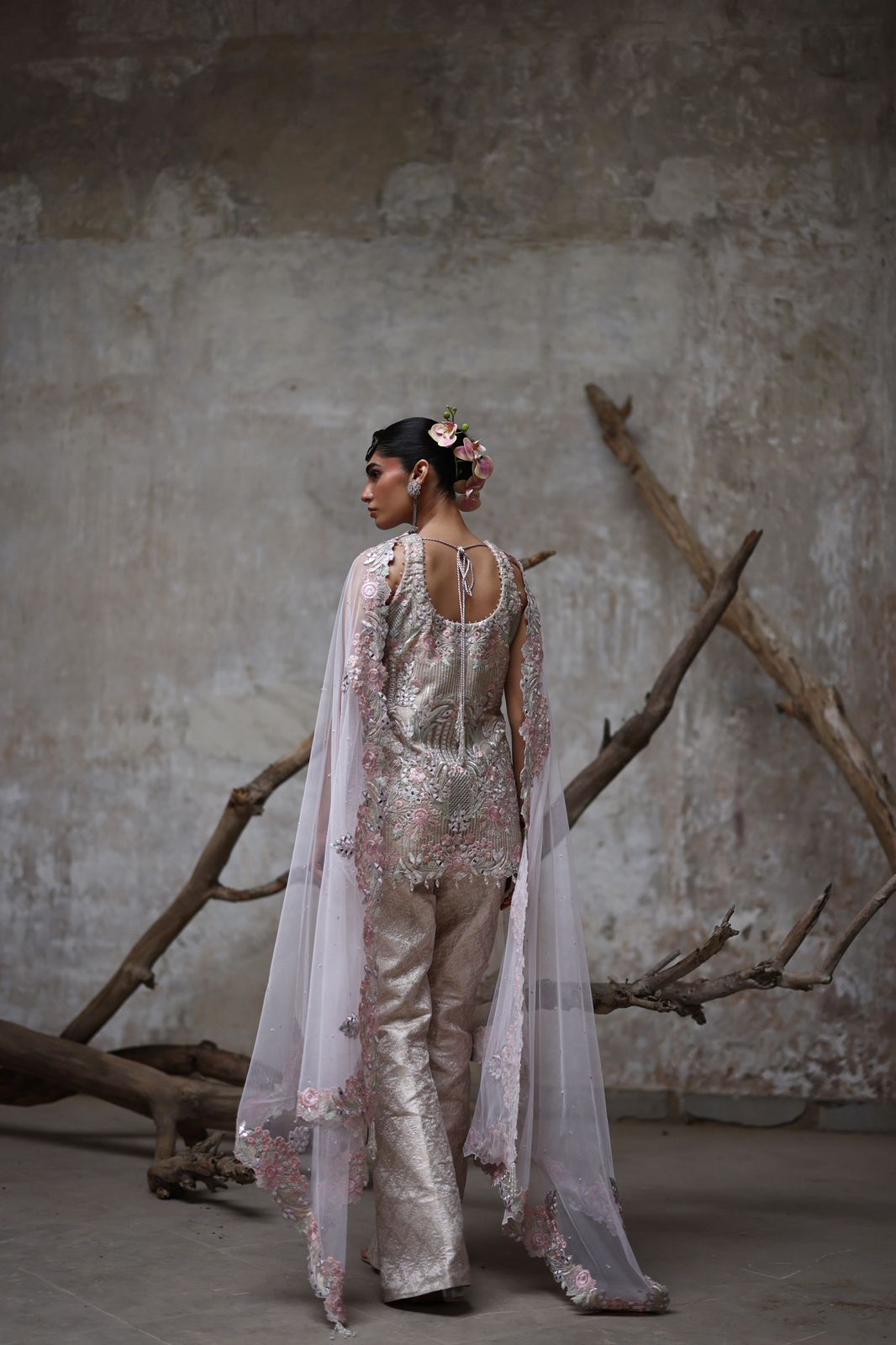 Embroidered kurta and pant set- (9124.2)
