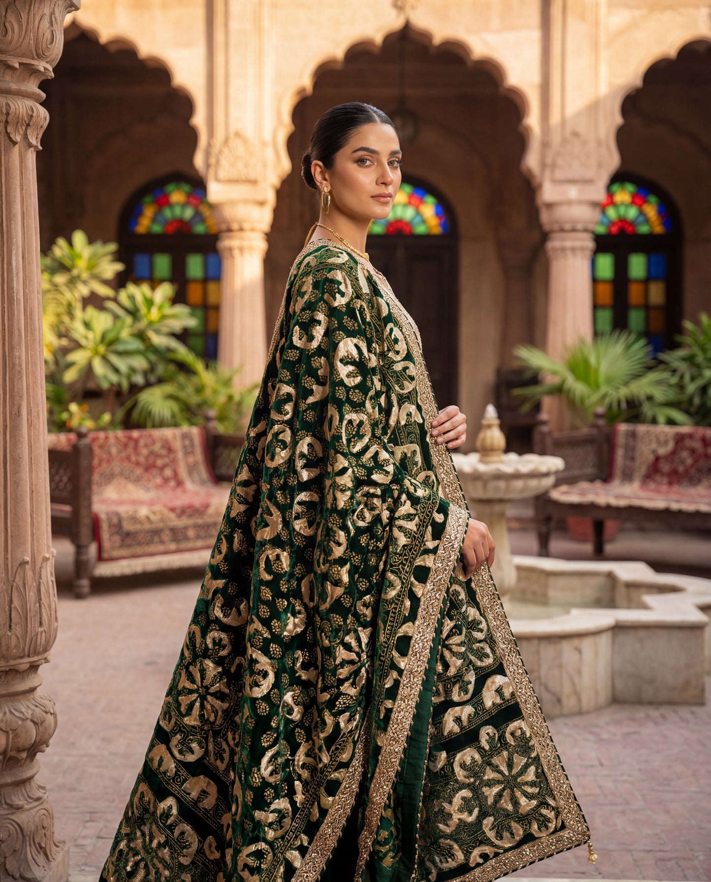 A Dupatta-(VV-7200)