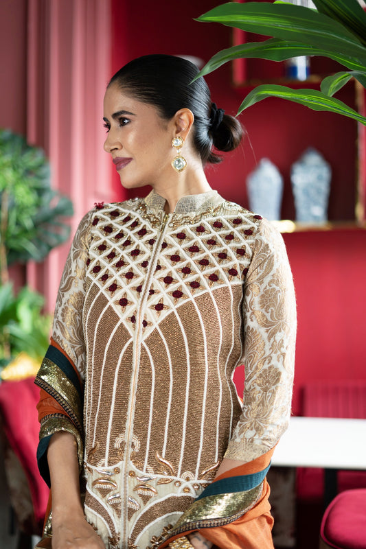 A short jacket with a crushed pallazo (NBF-630)