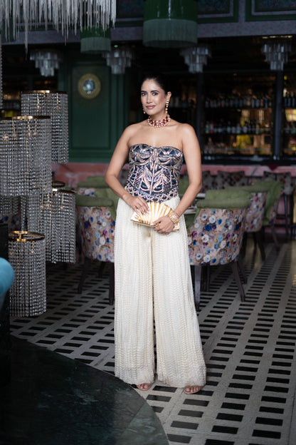 A velvet corset and crushed pallazos (NBF-900)