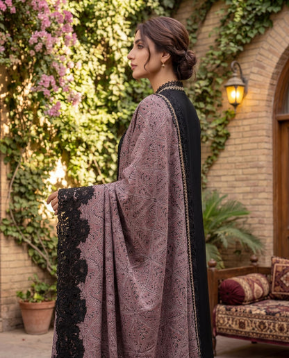 A dupatta- (KG-8100)