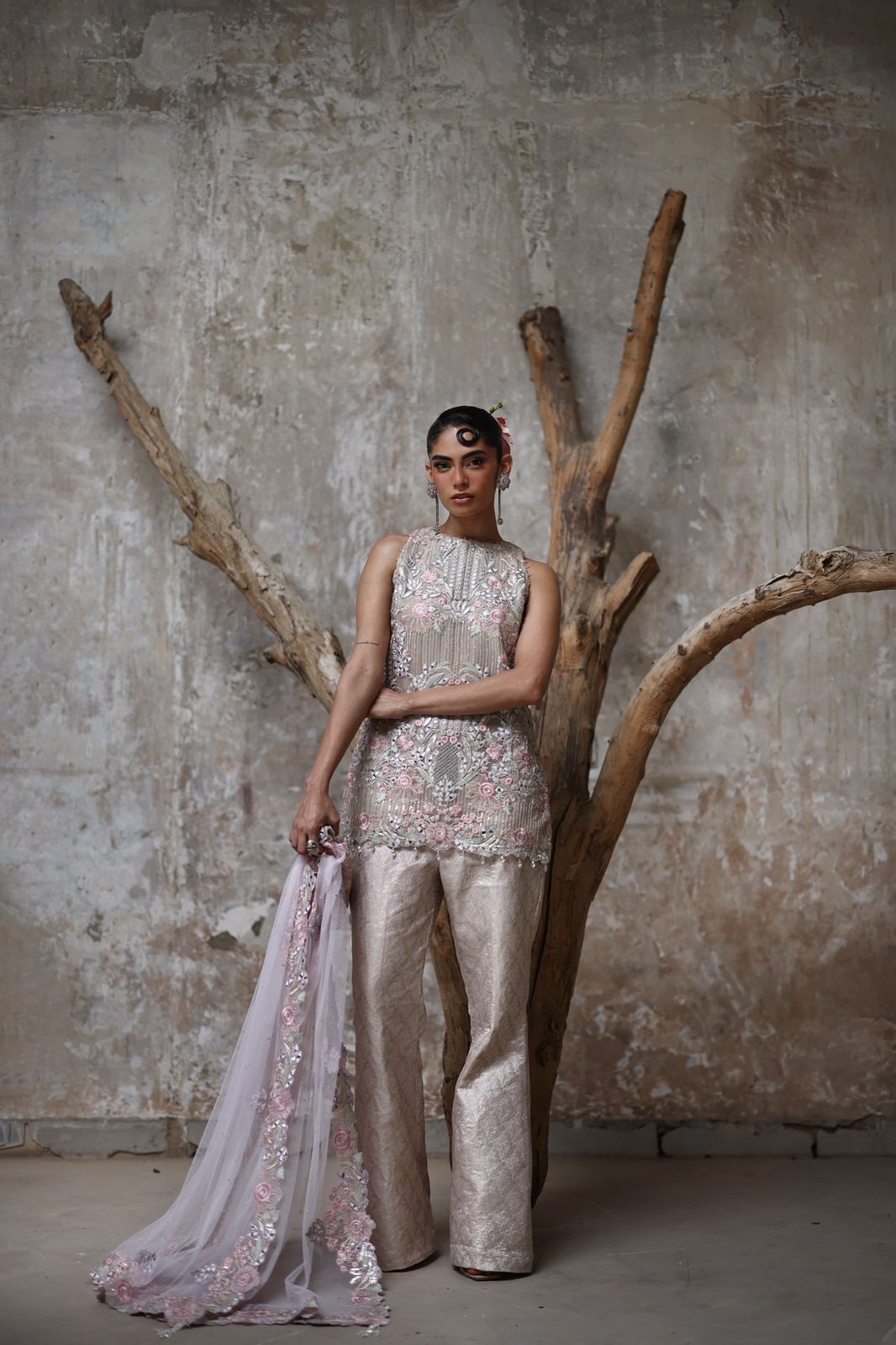 Embroidered kurta and pant set- (9124.2)