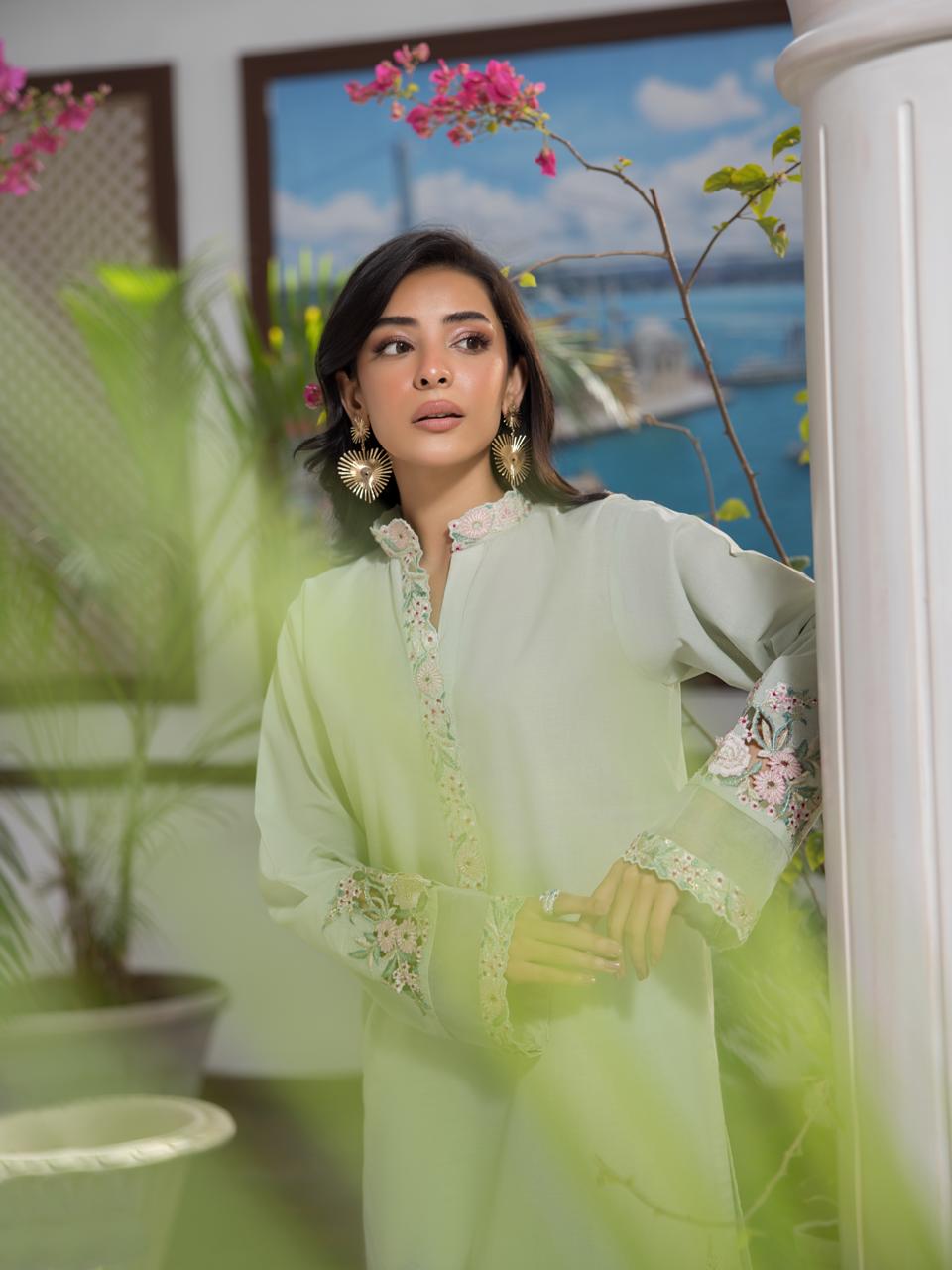 Kurta and pant set-(8382)