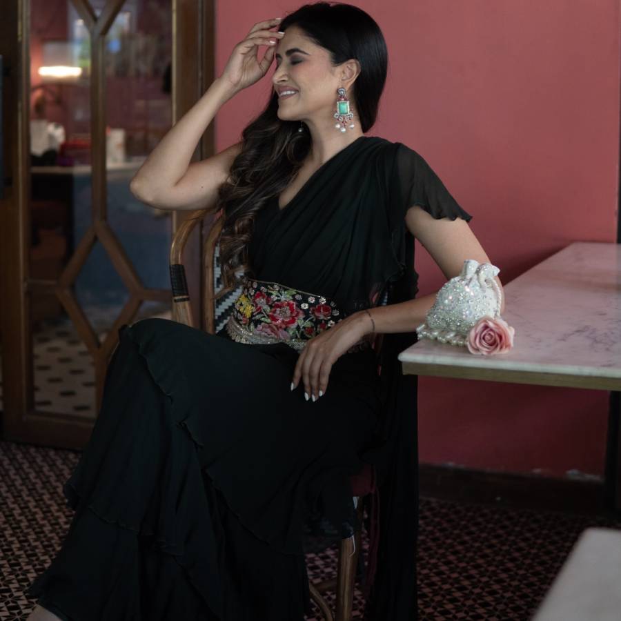 Black Ruffled Sari with Embroidered Belt (AB-59)